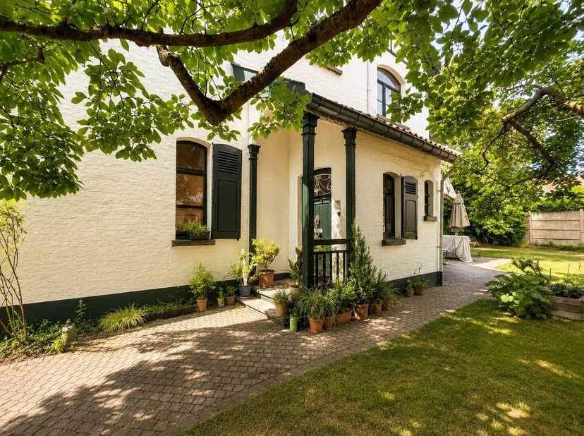 Maison à louer à LA VENELLE 1,
                    1150 Woluwe-Saint-Pierre
