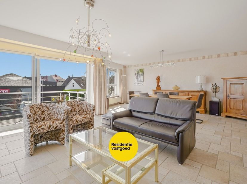 KIJKDAG zaterdag 11/07/26 van 10u tot 12u (inschrijven via residentievastgoed.be)<br />
Instapklaar 2-slaapkamerappartement (89m² + 8m² terras) nabij