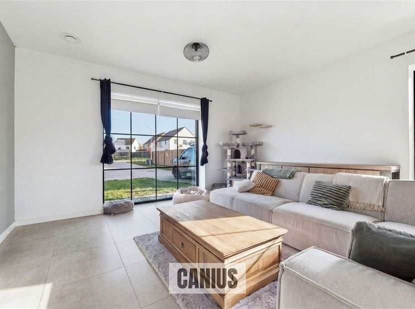 MAISON PRÊTE À EMménager AVEC 3 CHAMBRES ET JARDIN<br />
C'est dans le quartier calme et verdoyant de Munsterbilzen, commune de Bilzen-Hoeselt, que se
