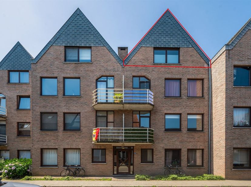 Eénslaapkamerappartement met terras in het centrum<br />
Ligging: Pal in het centrum van Herentals gelegen met alle faciliteiten (winkels, scholen, ee
