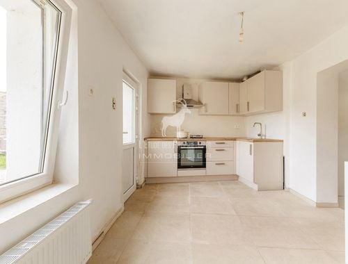                                         Maison à vendre à Roux, € 139.999
