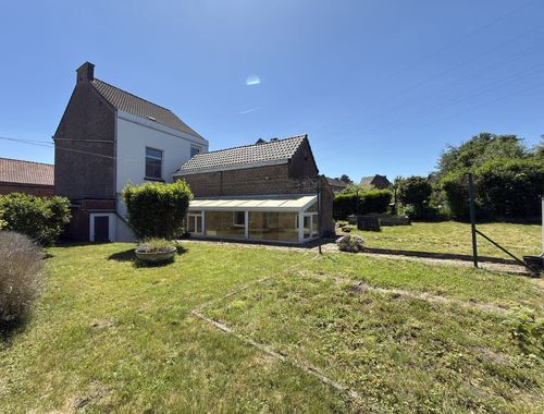                                         Woning te koop in Montigny-le-Tilleul, € 210.000
