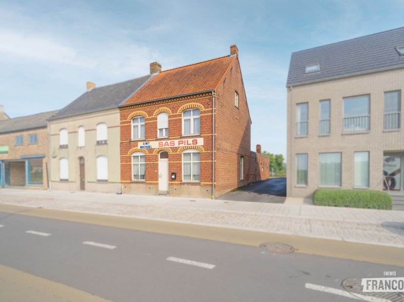 Huis te koop in Diksmuidseweg 336,
                    8904 Boezinge