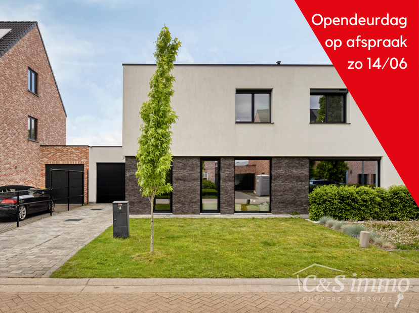 EXCLUSIEVE OPENDEURDAG OP AFSPRAAK ZONDAG 14 JUNI 2026<br />
Luxueuze en energiezuinige halfopen bebouwing met 4 ruime slaapkamers, gelegen in een rus