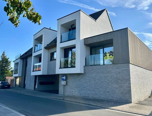                                         Appartement te huur in Sint-Andries, € 915
