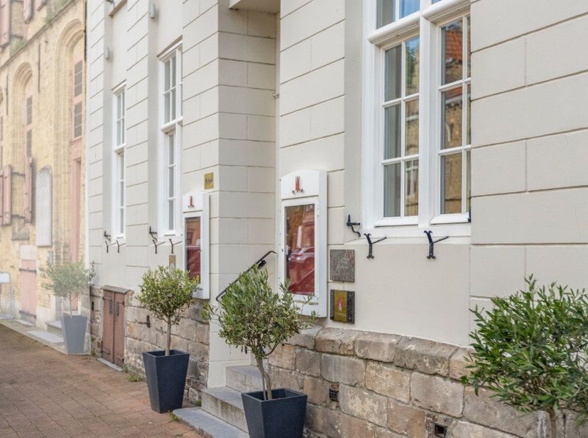 Bien professionnel à vendre
                    à 8630 Veurne