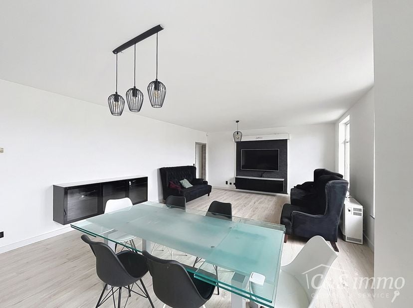 Appartement à louer
                    à 2060 Antwerpen