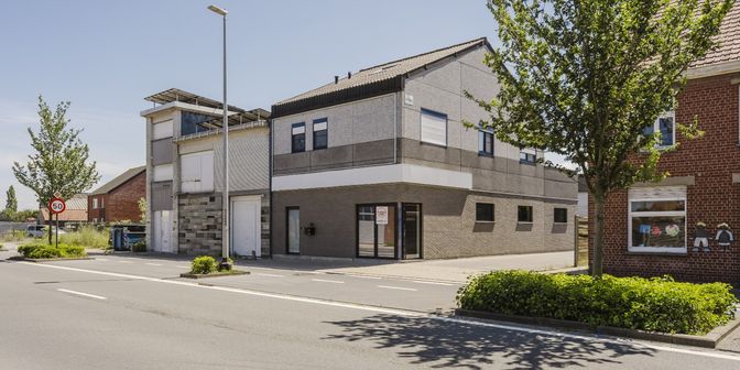 Bien professionnel à louer à Oostrozebekestraat 188, 8770 Ingelmunster