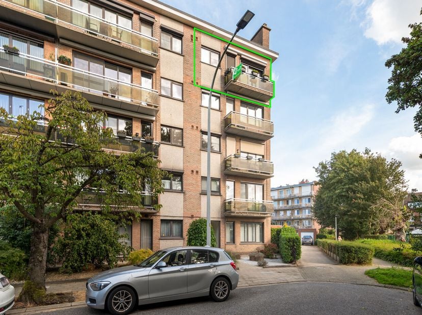 Appartement te koop in Floris Primslei 40,
                    2150 Borsbeek