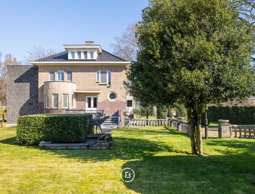                             Villa à vendre à Peer
