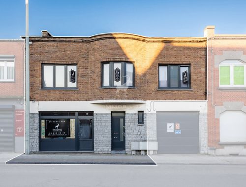                                         Appartementsgebouw te koop in Montignies-sur-Sambre, € 219.999
