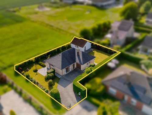                                         Maison à vendre à Heestert, € 299.000
