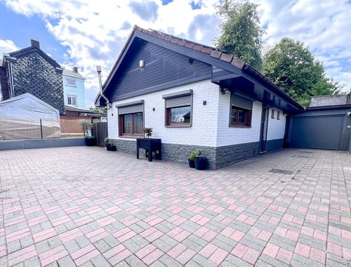                                        Eengezinswoning te koop in Mont-sur-Marchienne, € 249.000
