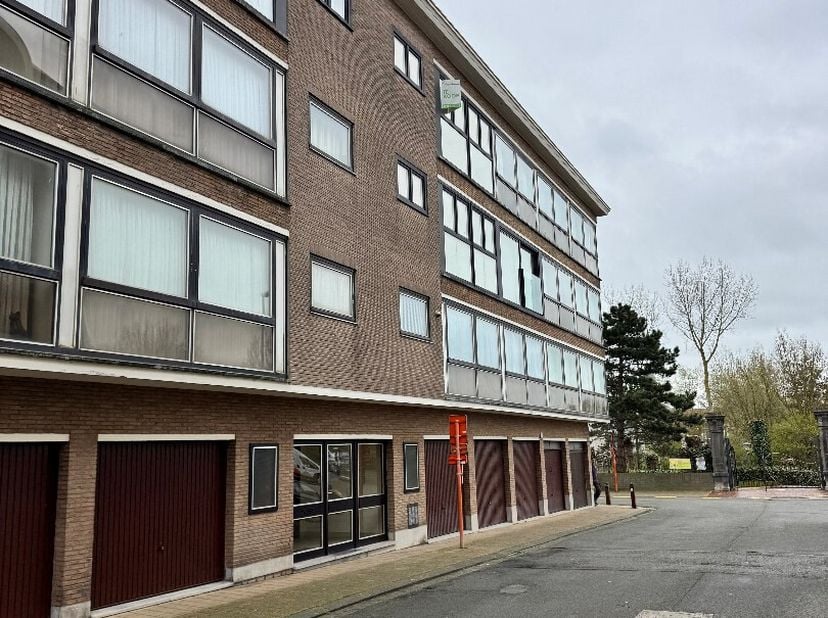 Deze charmante studio is gelegen in het bruisende Middelkerke en is ideaal voor wie op zoek is naar een gezellige thuis of tweede verblijf met alle no