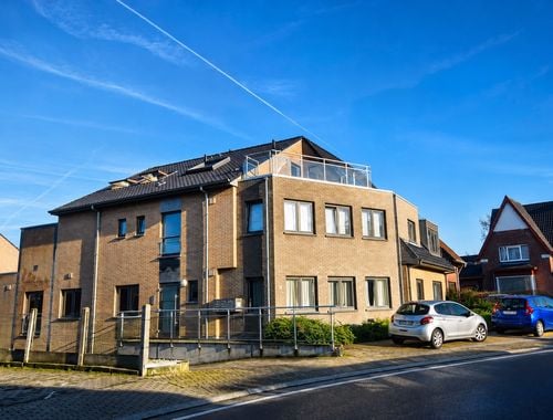                                         Dakappartement te huur in Merelbeke, € 860
