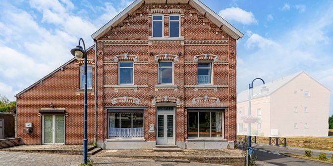 Huis te koop in Place de la Gare 8, 6590 Momignies
