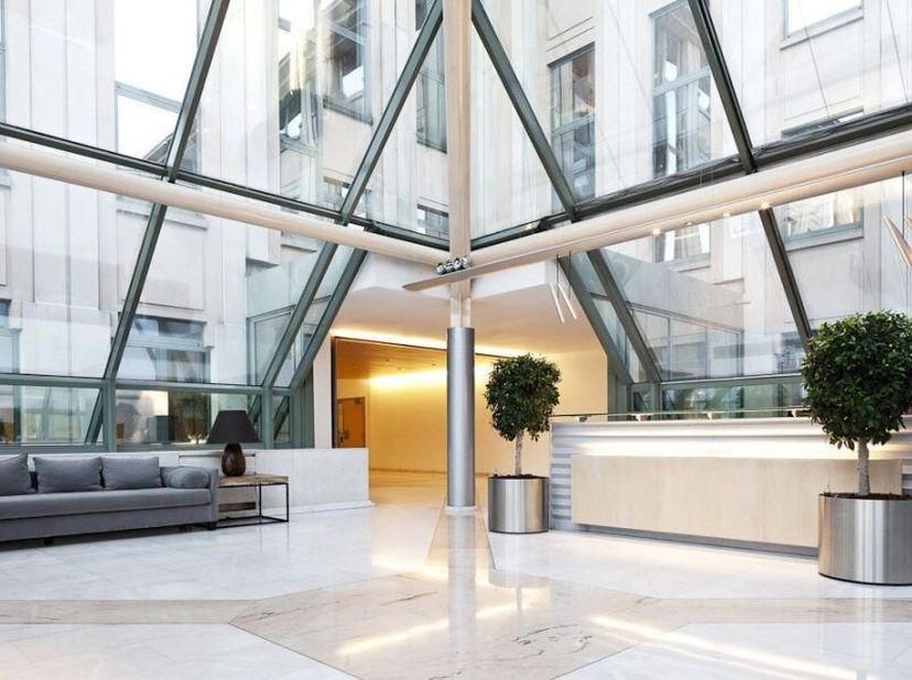 Goemaere, gelegen aan de Waversesteenweg in Oudergem, maakt de realisatie van jouw moderne en duurzame werkplek mogelijk, net buiten het centrum van B