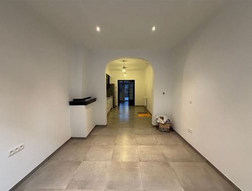                                         Appartement te huur in Antwerpen, € 899
