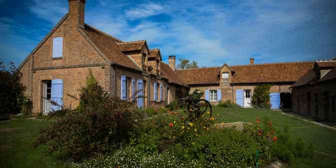 Bien professionnel à vendre à 3798 Fouron-le-Comte