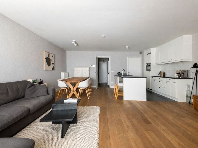 Uniek duplex appartement met zon, privacy en een topligging!<br />
Gelegen in een kleinschalige residentie van slechts 7 appartementen, geniet u hier