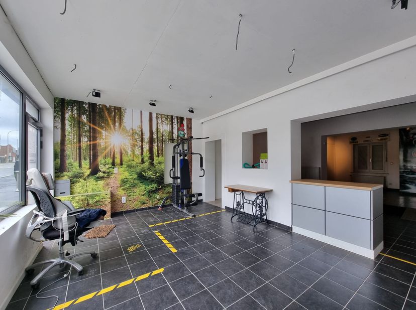 Bien professionnel à louer à Ninoofsesteenweg 53,
                    1750 Gaasbeek