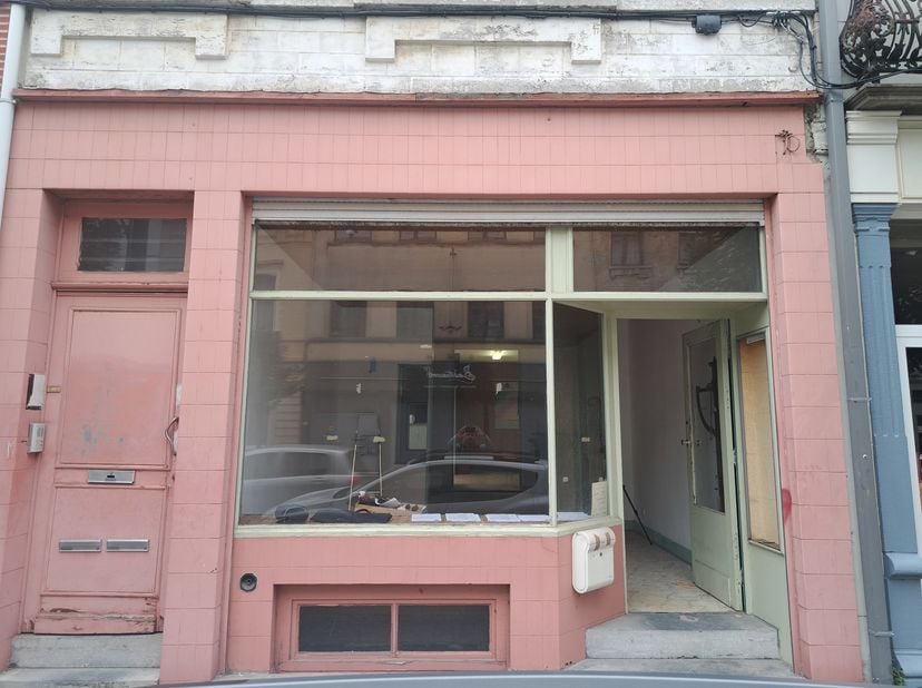Bedrijfsvastgoed te koop in Avenue des Sept Bonniers 3,
                    1180 Ukkel