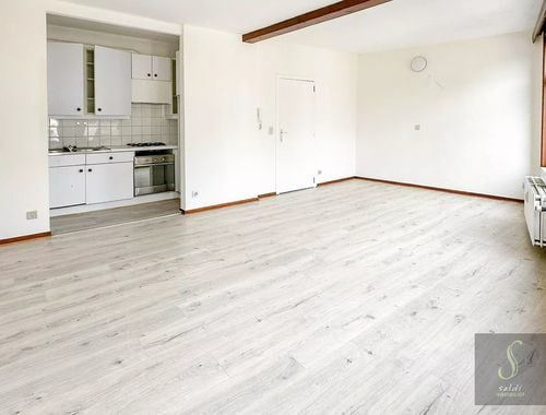                                         Appartement à louer à Binche, € 765
