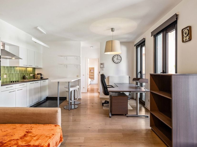 Welkom in het bruisende centrum van de stad Antwerpen! Dit instapklare appartement ligt op een steenworp van de UA stadscampussen én tal van hotspots