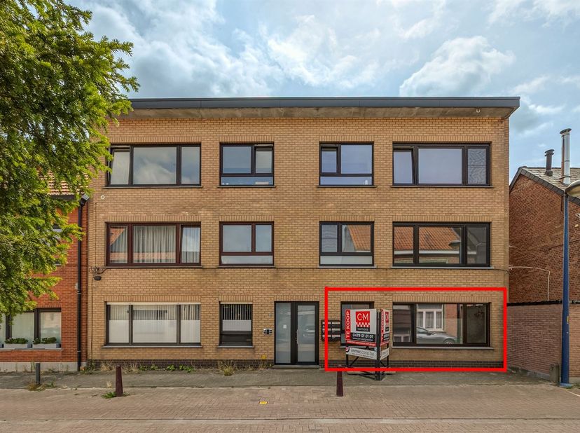 Gezellig gelijkvloers appartement met twee ruime slaapkamers in Kontich.<br />
<br />
Dit geriefelijk appartement bevindt zich in Kontich-Kazerne, o