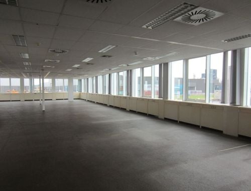                                         Bâtiment d’entreprise à louer à Zwijndrecht, € 10.333,33
