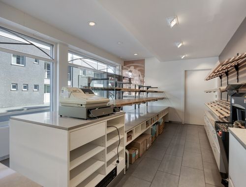                                         Handelszaak te koop in Aalbeke, € 399.000
