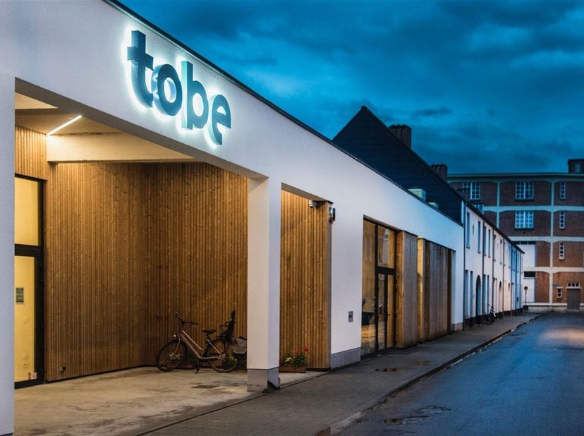 Bien professionnel à louer
                    à 2300 Turnhout