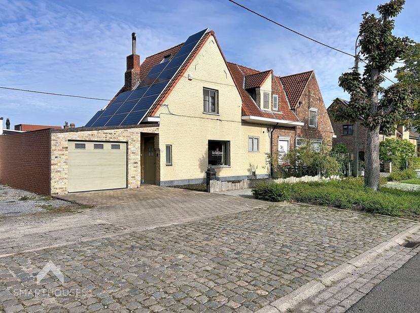 Huis te koop in Batavialaan 54,
                    8800 Roeselare