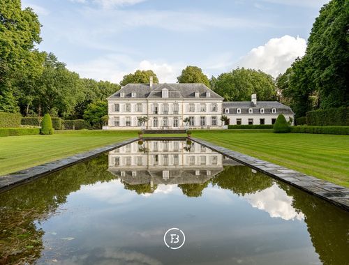                             Kasteel te koop in Waasmunster
