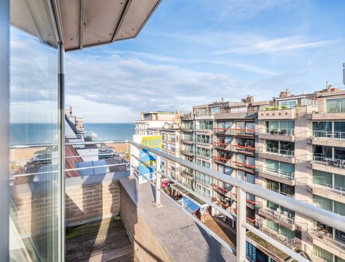                                        Appartement te koop in Sint-Idesbald, € 420.000
