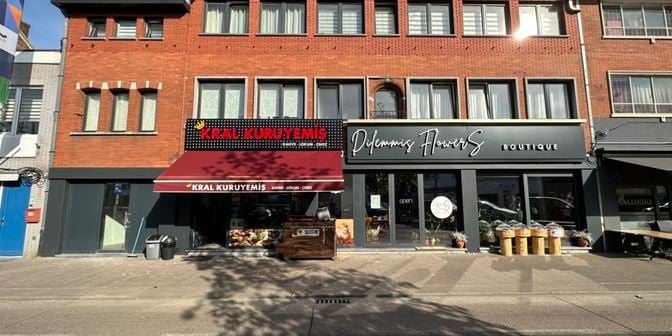 Bedrijfsvastgoed te huur in Stalenstraat 91, 3600 Genk