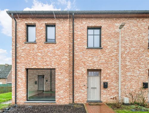                                         Eengezinswoning te koop in Kozen, € 365.000
