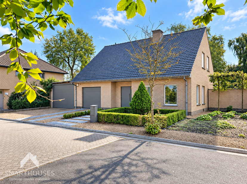 Huis te koop in Ferdinand Snellaertstraat 23,
                    8870 Emelgem
