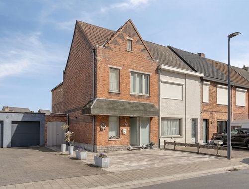                                         Eengezinswoning te koop in Willebroek, € 384.000
