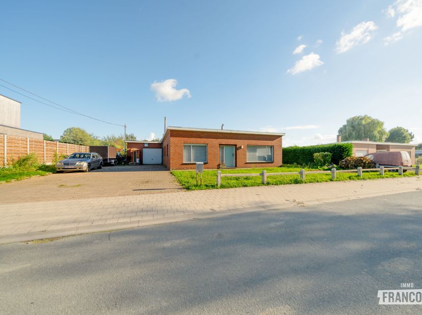 Huis te koop in Kapellestraat 22,
                    8650 Klerken