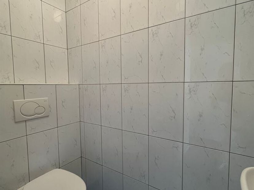 Appartement confortable de 2 chambres au coeur de Geel<br />
Situation : Emplacement central offrant une excellente accessibilité, avec toutes les com