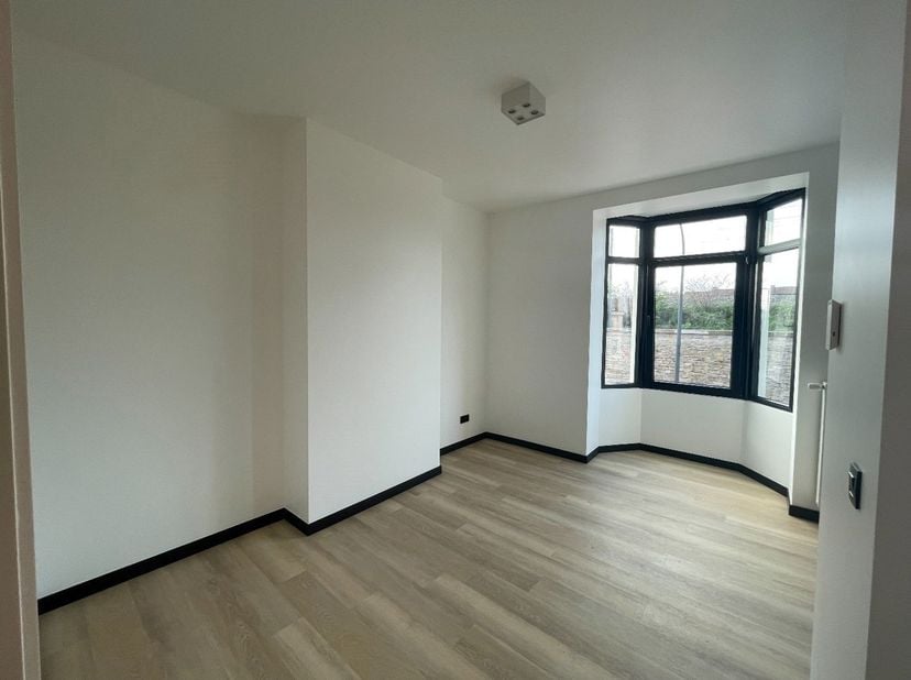 Appartement te huur in Burggravenlaan 211 bus 001,
                    9000 Gent