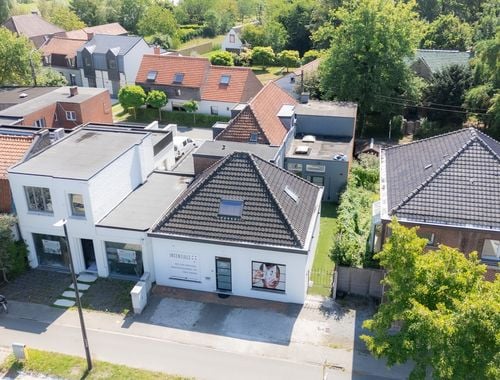                                         Maison à vendre à Sint-Martens-Latem, € 449.900
