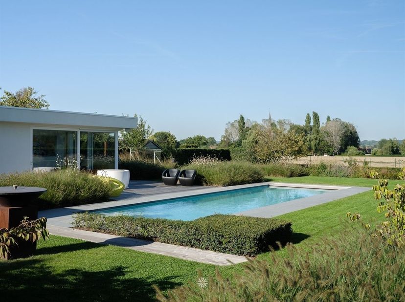 FRASNES-LEZ-ANVAING | Exclusieve villa met panoramisch uitzicht.<br />
<br />
<br />
Stel u voor: u wordt wakker met een weids uitzicht over het gloo