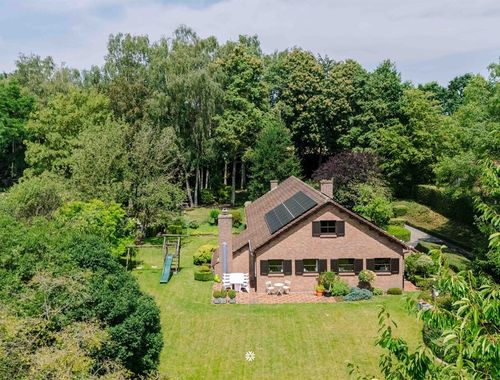                                         Maison à vendre à Tielrode, € 699.000
