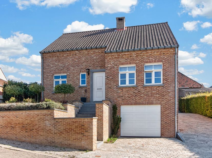 Huis te koop in Strikkelberg 44,
                    3700 Diets-Heur