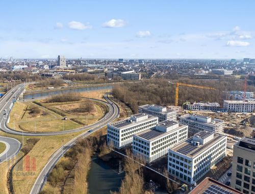                                         Kantoor te huur in Sint-Denijs-Westrem, € 39.744
