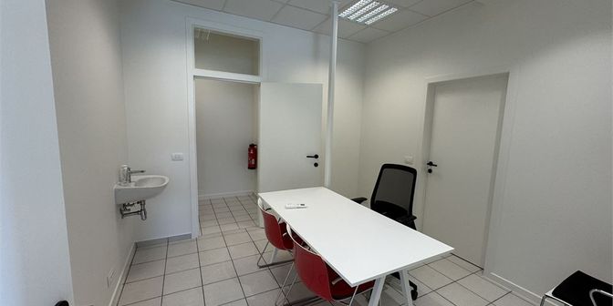 Bien professionnel à louer à Stationsstraat 173, 9880 Aalter