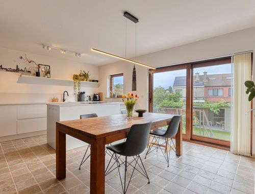                                         Bel-étage te koop in Merksem, € 449.000
