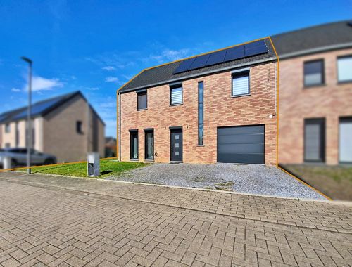                                         Maison à vendre à Waremme, € 395.000
